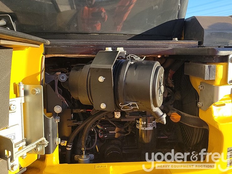 2024-komatsu-pc55mr-image-35