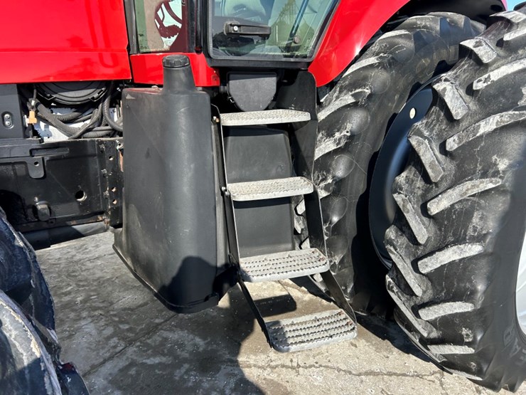 2009-case-ih-magnum-335-image-21