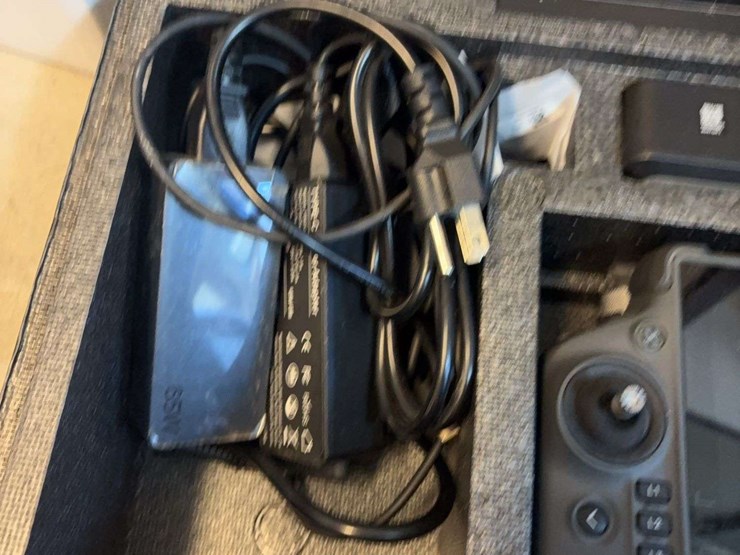 2024-djit-40-spray-drone,-3-batteries,-1-charger,-battery-cooling-unit,-with-remote-controller,-field-ready,-7,000-acres,-questions-call--618-292-8032-image-3