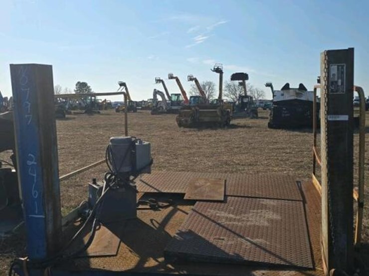 hydraulic-truck-ramp-image-1