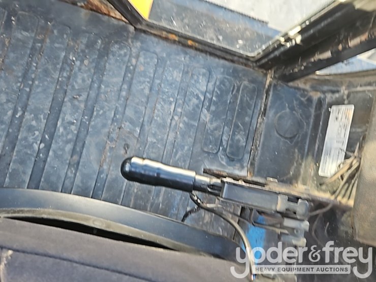 2016-jcb-926-image-31