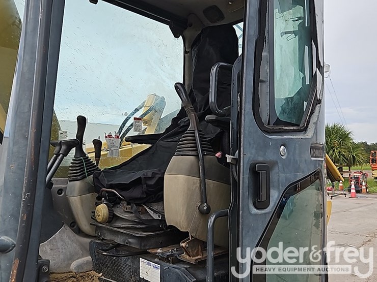 2010-komatsu-pc78us-8-image-34