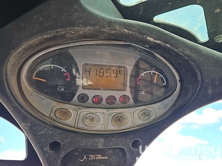 2017-bobcat-t770-image-113