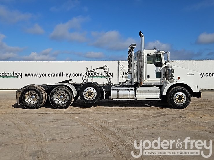 2009-kenworth-t800-image-6