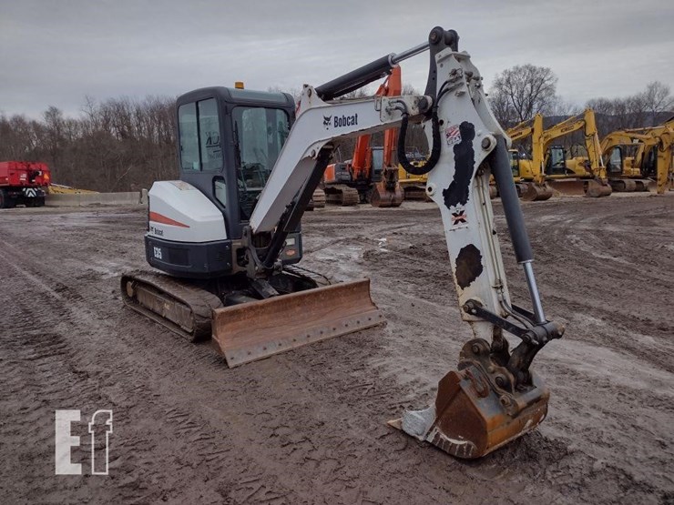 2014-bobcat-e35-image-48