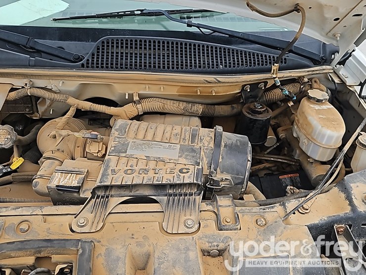 2019-chevrolet-3500-image-18