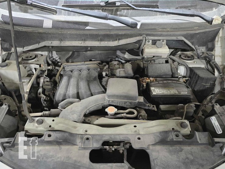 2014-nissan-nv200-image-18