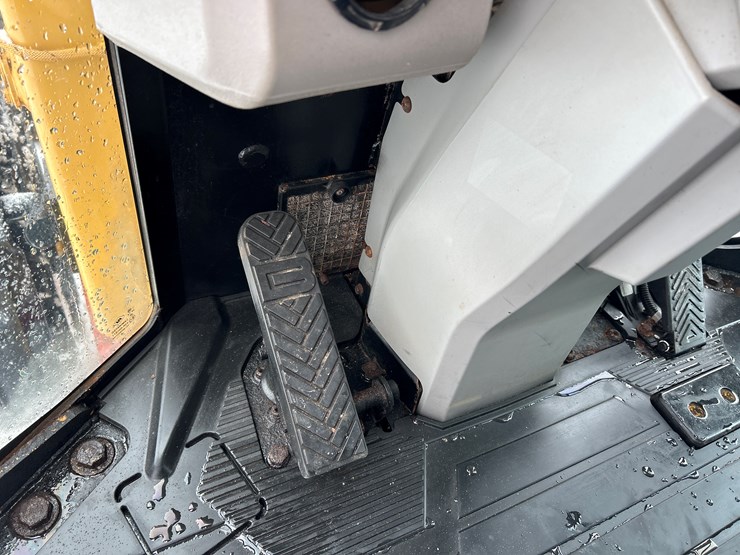 caterpillar-903d-image-71