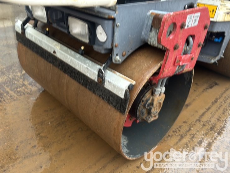 2020-dynapac-cc1000-image-9