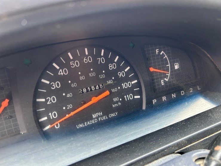 1998-toyota-tacoma-image-9