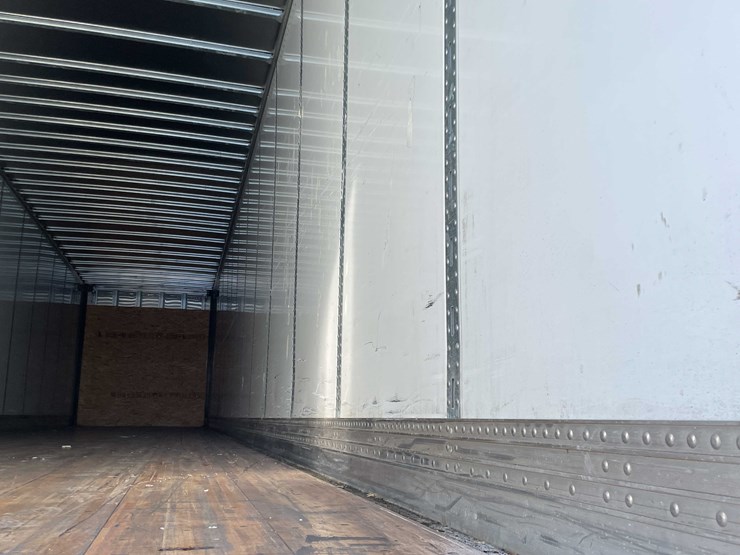 2022-stoughton-trailer-image-34