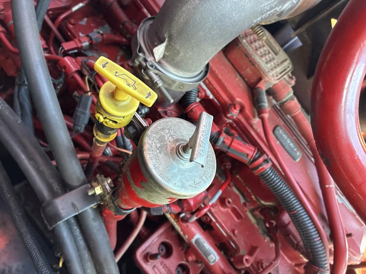 2010-case-ih-6088-image-67