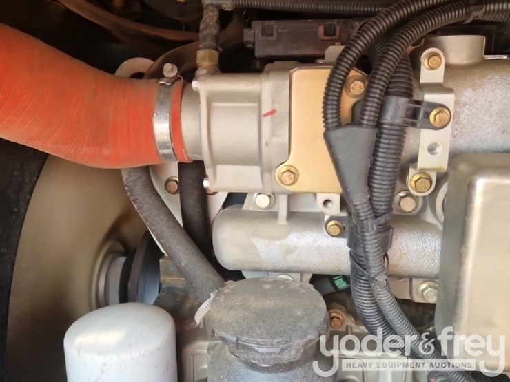 2015-jcb-6tst-image-27