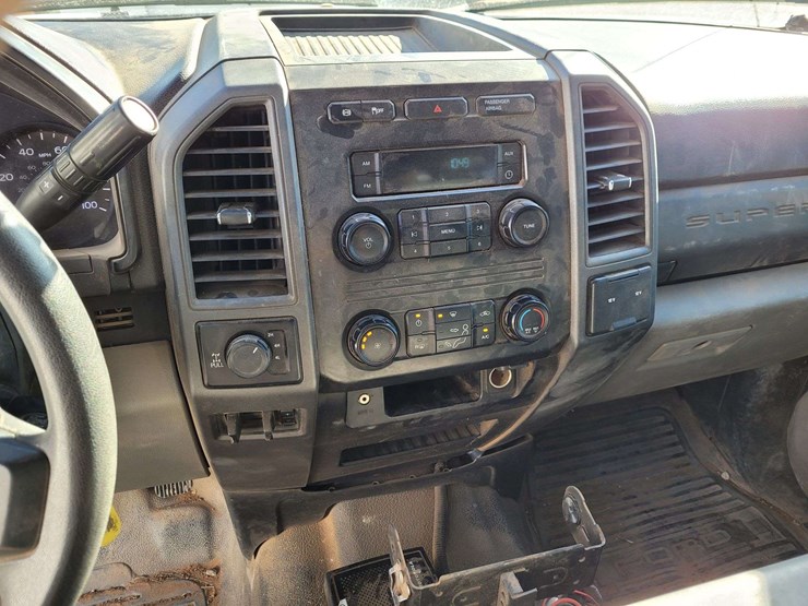 2018-ford-f350-image-14