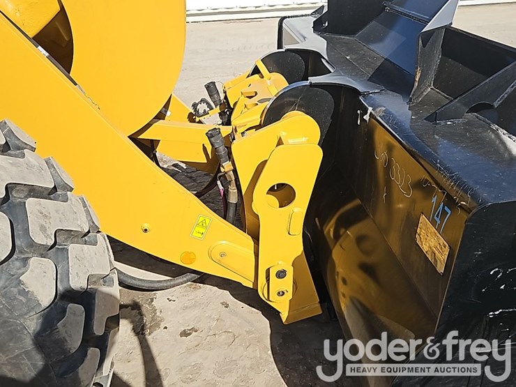 2026-caterpillar-930-image-17