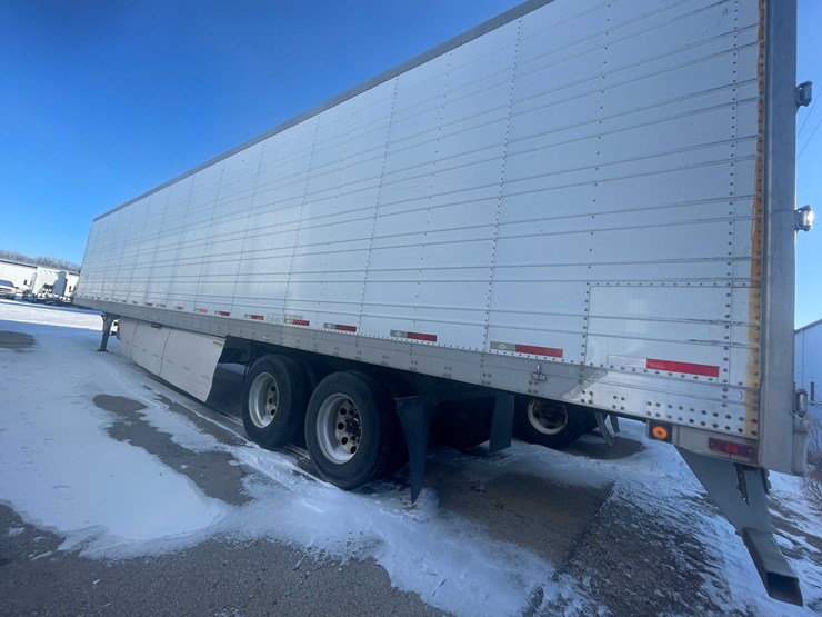 2010-utility-reefer-image-6