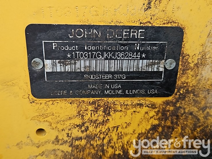 2019-deere-317g-image-24