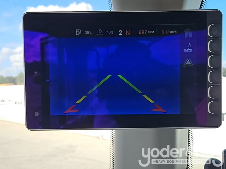 2017-case-621g-image-34