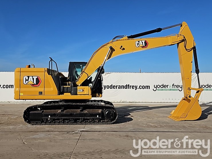 2020-caterpillar-320-image-6
