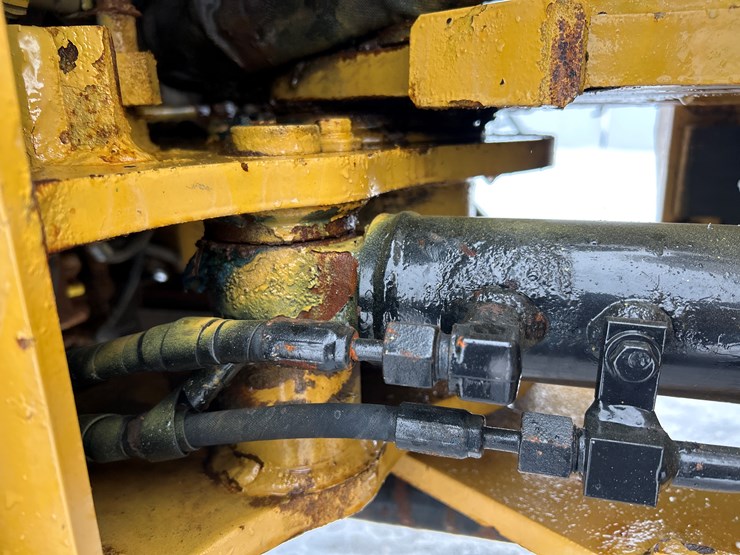 caterpillar-903d-image-29