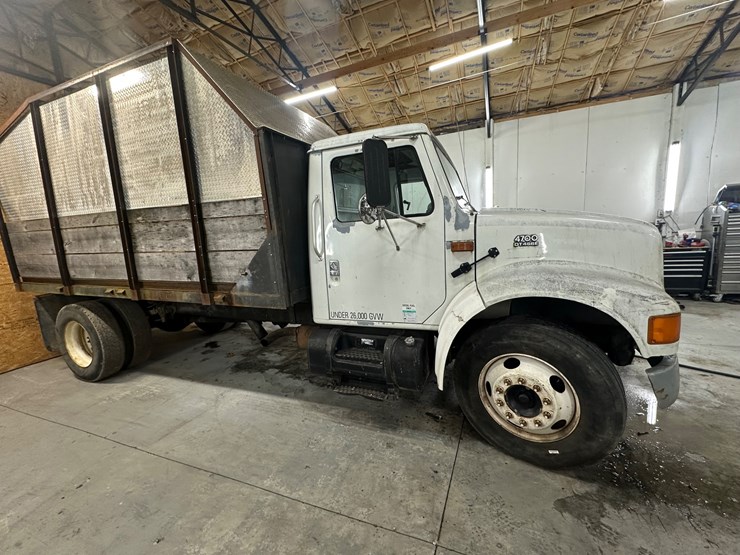 2000-international-4700-image-1