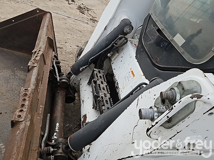 2018-bobcat-t870-image-16