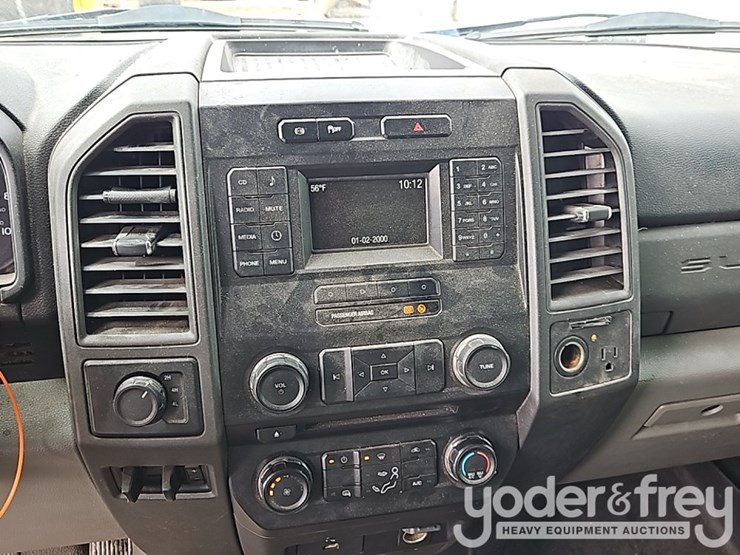 2017-ford-f550-image-23