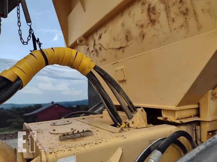 2003-volvo-a40d-image-25