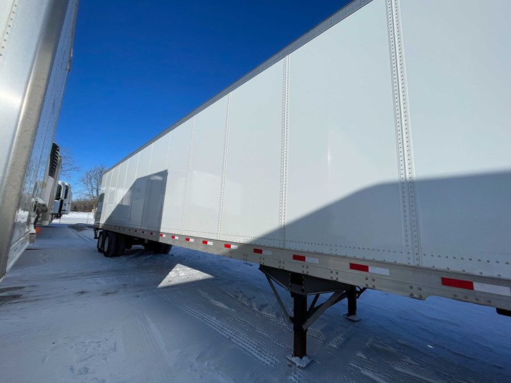 2022-stoughton-trailer-image-3