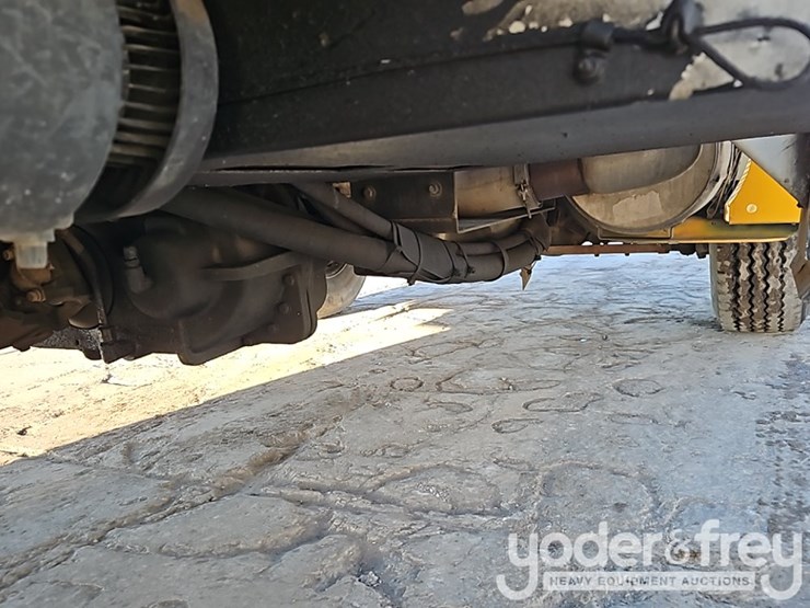 2009-sterling-acterra-image-12