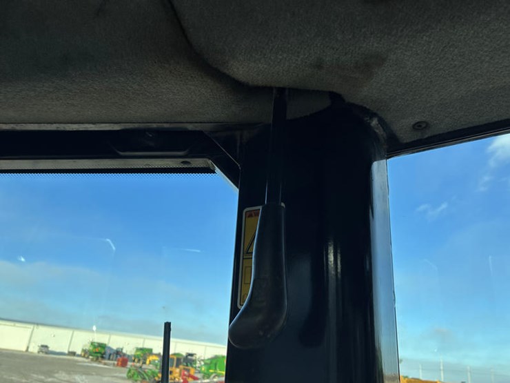 2016-caterpillar-d6n-lgp-image-78