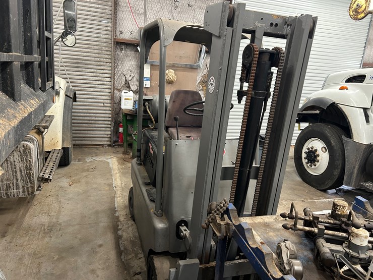 #10-•-1969-hyster-forklift-s40c-image-4