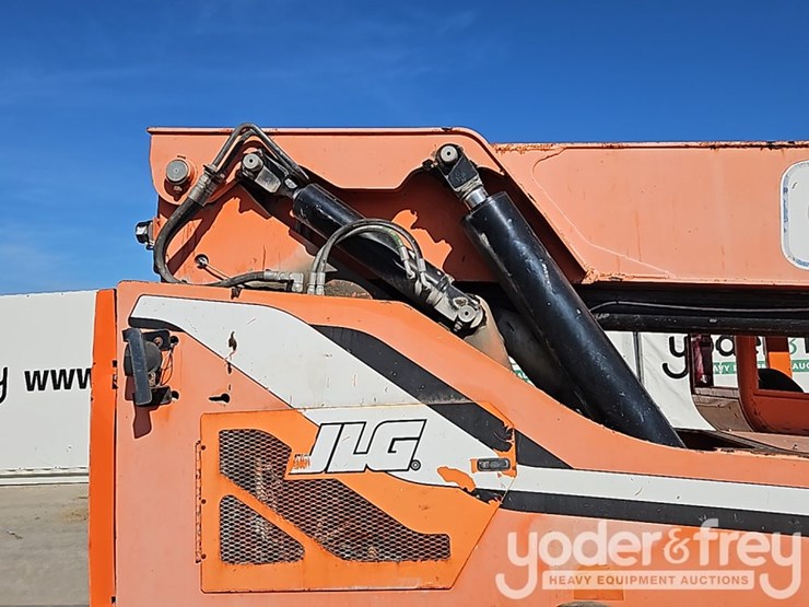 2013-sky-trak-10054-image-8