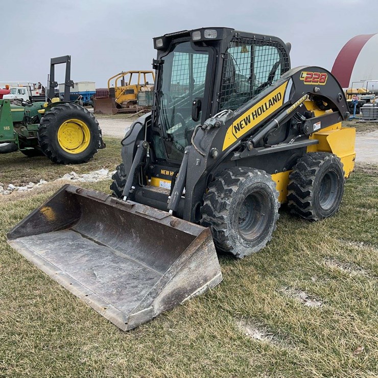 2018 NEW HOLLAND L228