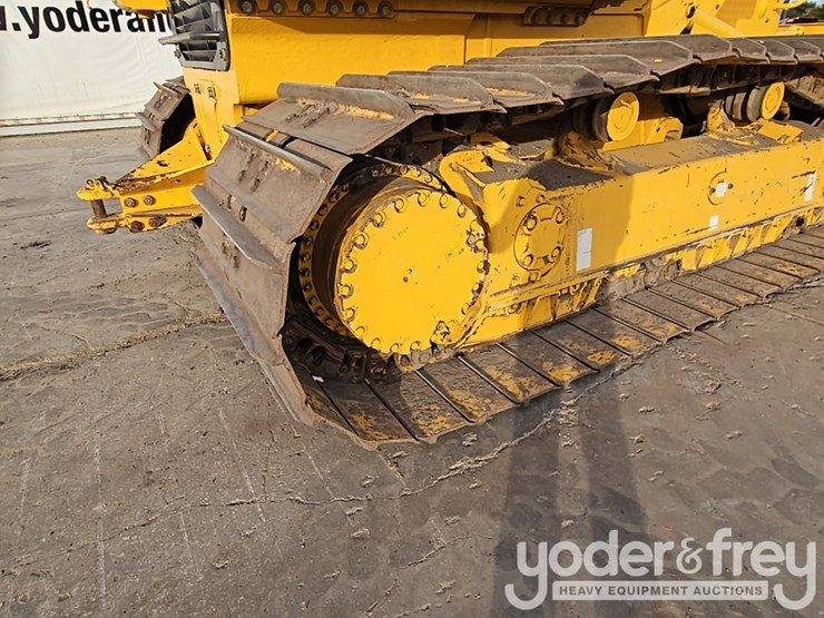 2023-komatsu-d61px-24-image-18