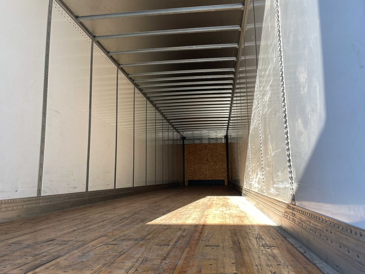 2022-stoughton-trailer-image-29