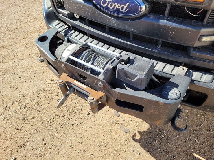 2016-ford-f350-sd-image-2