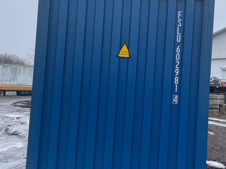 #1101-•-40'-high-cube-shipping-container-image-5