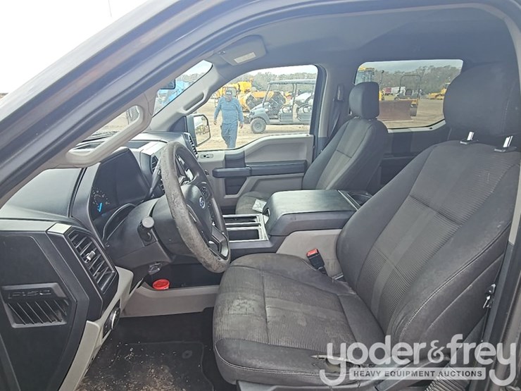 2020-ford-f150-image-24