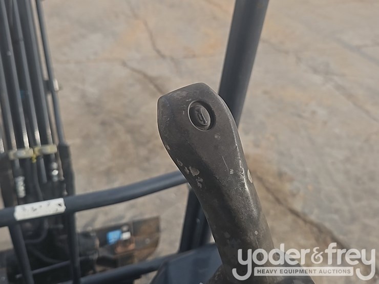 2018-deere-17g-image-37