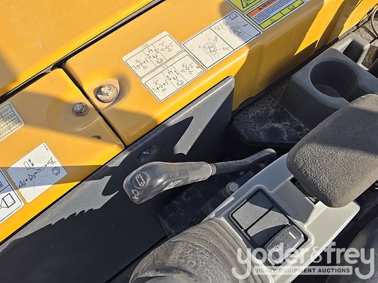 2021-caterpillar-303-image-66