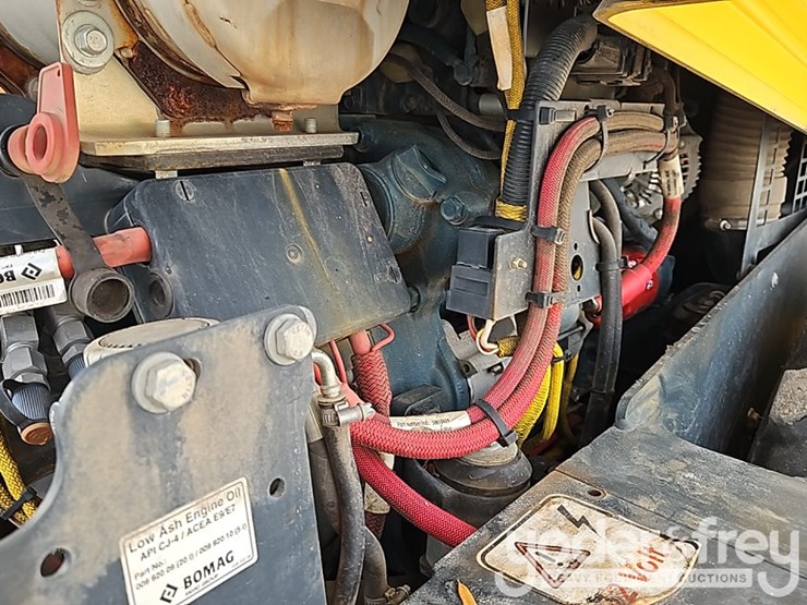 2018-bomag-bw145d-5-image-20