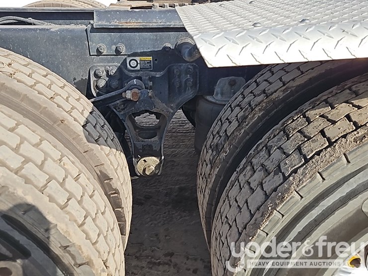 2009-kenworth-t800-image-9