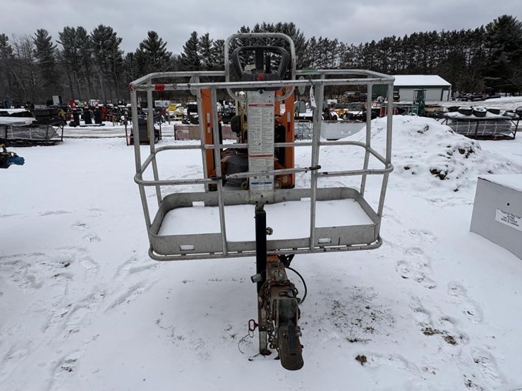 2008-jlg-t500j-image-2