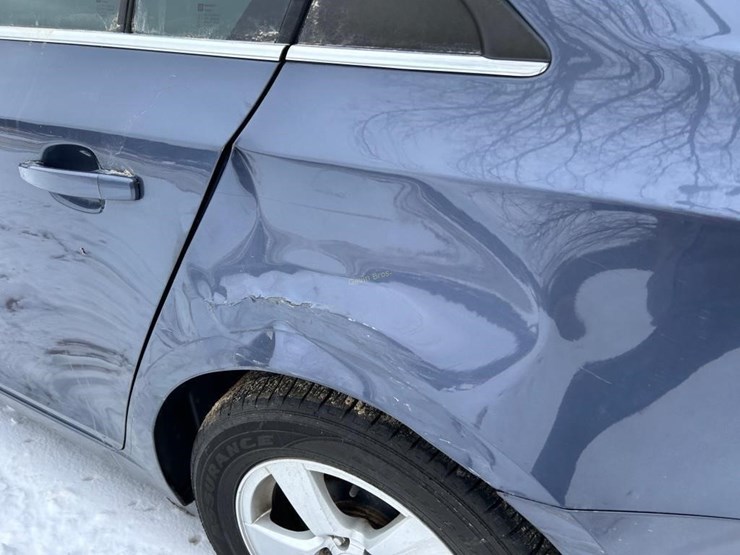 2014-chevy-cruze-car-image-7