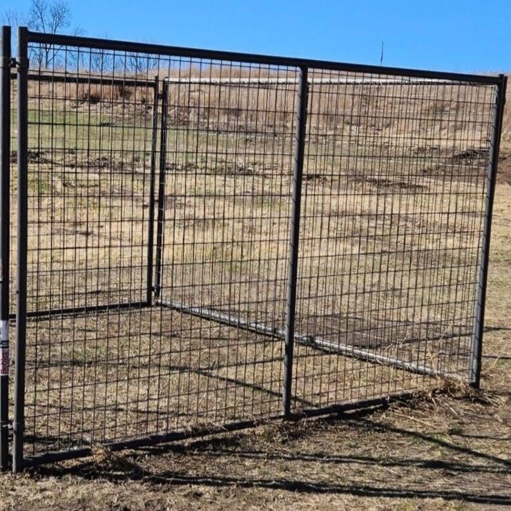 (4) Heavy Duty Dog Kennel Panels -- OFFSITE