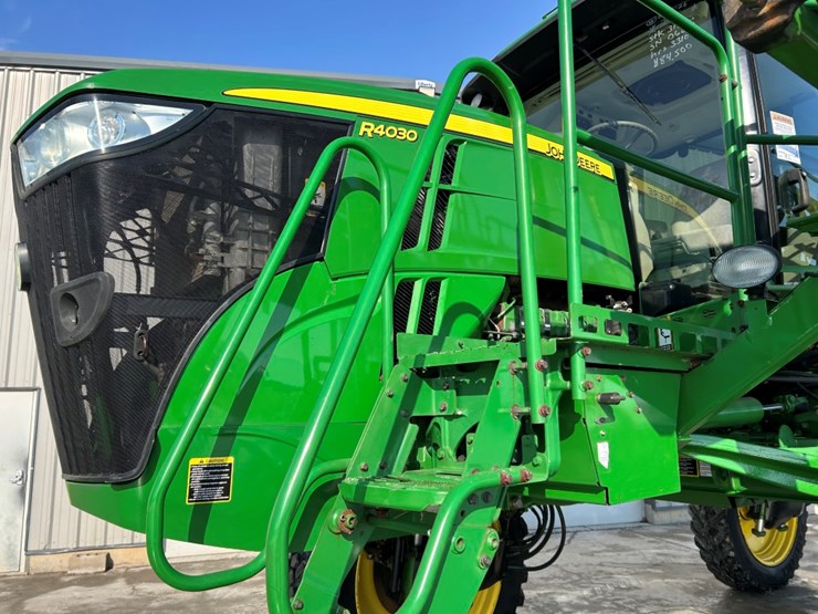 2015-john-deere-r4030-image-29