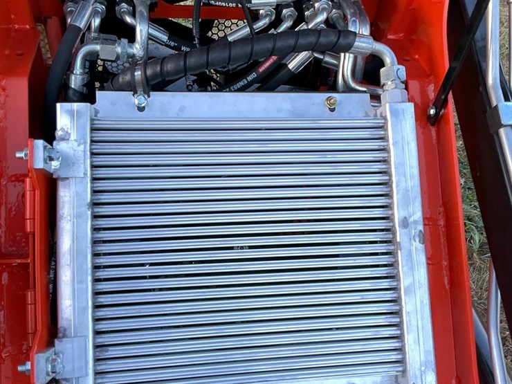 #1019-•-unused-future-ft36c-skid-steer-loader*-image-12