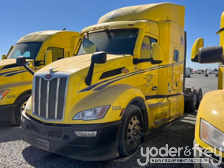 2024-peterbilt-579-image-1
