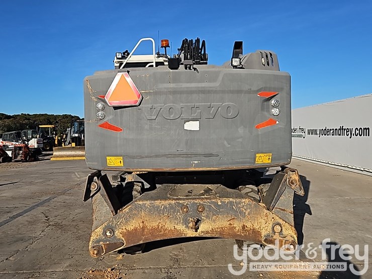 2016-volvo-ew180e-image-23